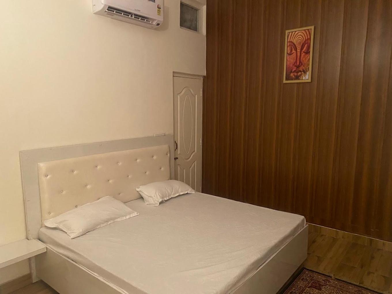 Hotel Nirmal - Budget Friendly Rooms Near Fortis Hospital And Marriage Palaces Амритсар Екстериор снимка